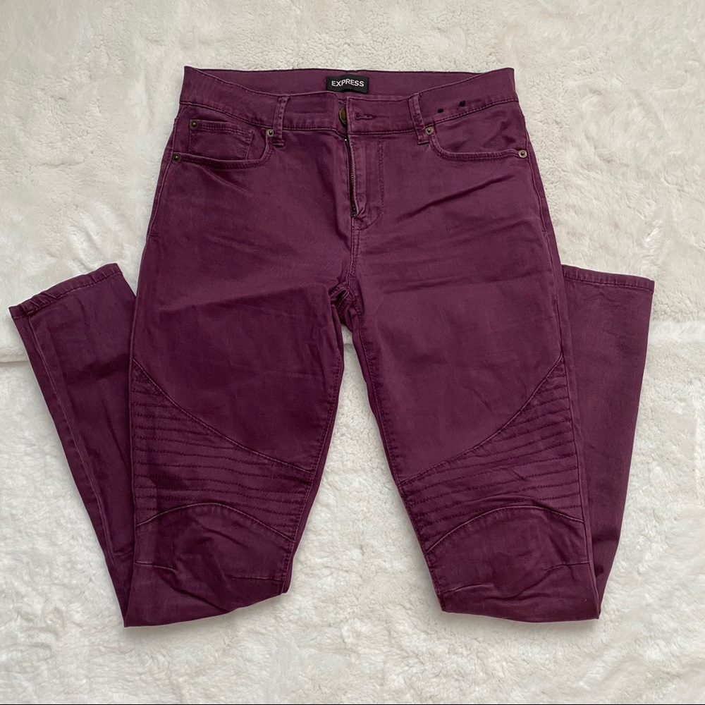 Express women’s berry Moto jeans. Size 6